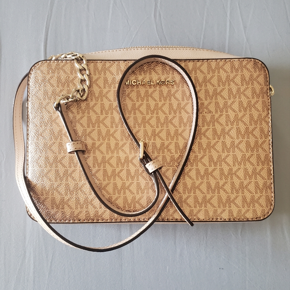 MK Jet set